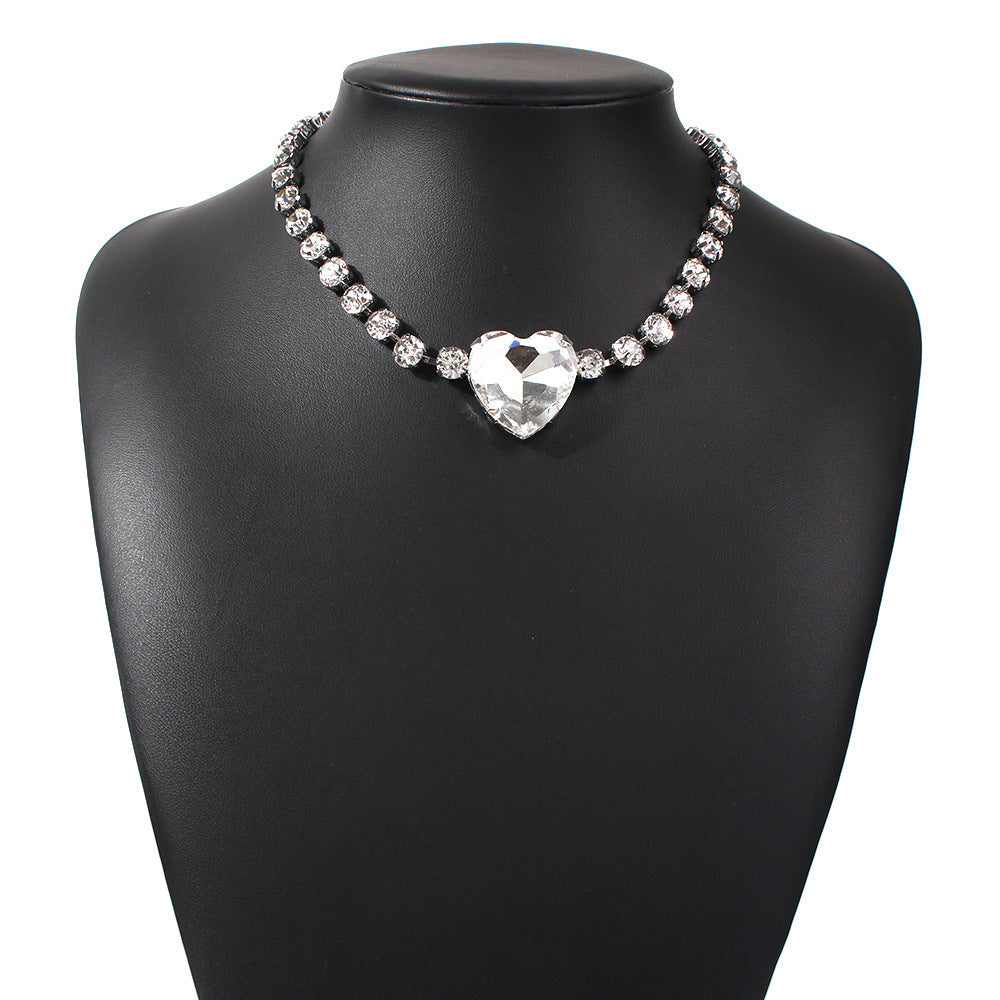 Wholesale Exaggerated Creative Glass Diamond Heart Pendant Necklace